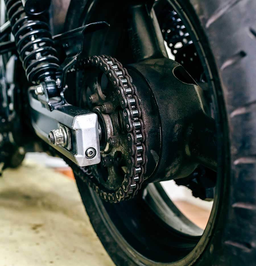 Detailansicht Hinterrad eines Motorrads